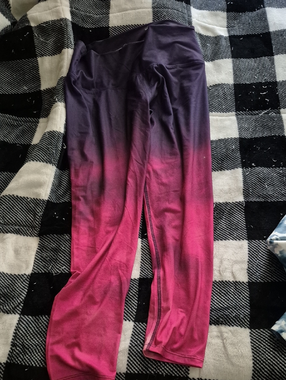 Ombre High-Waist Leggings in Plum to Magenta
